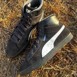 CLEAN Puma size 11 Mens Suede x Black Fives Collab BHM  shoes